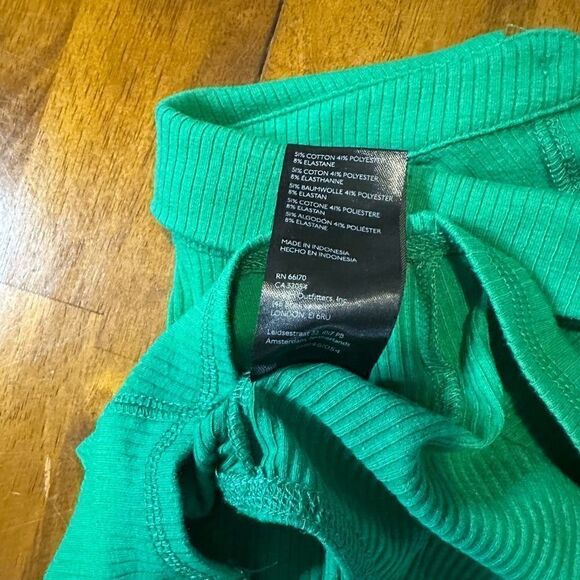 Urban Outfitters Womens Collared Racer Back button up Tank Top Kelly Green Sz S - Picture 5 of 6